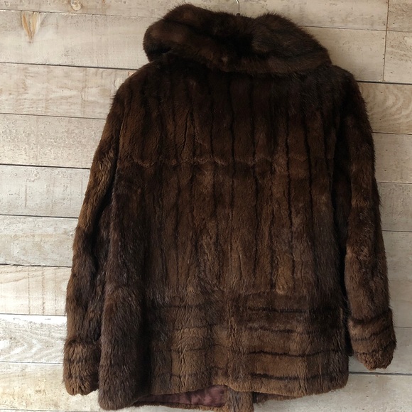 FINAL PRICE Glamorous Genuine Muskrat fur coat - Picture 3 of 13